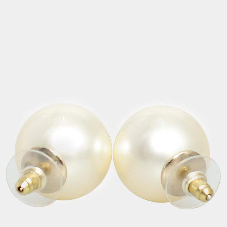 Pre Owned Chanel B16 Large CC Pearl Earrings