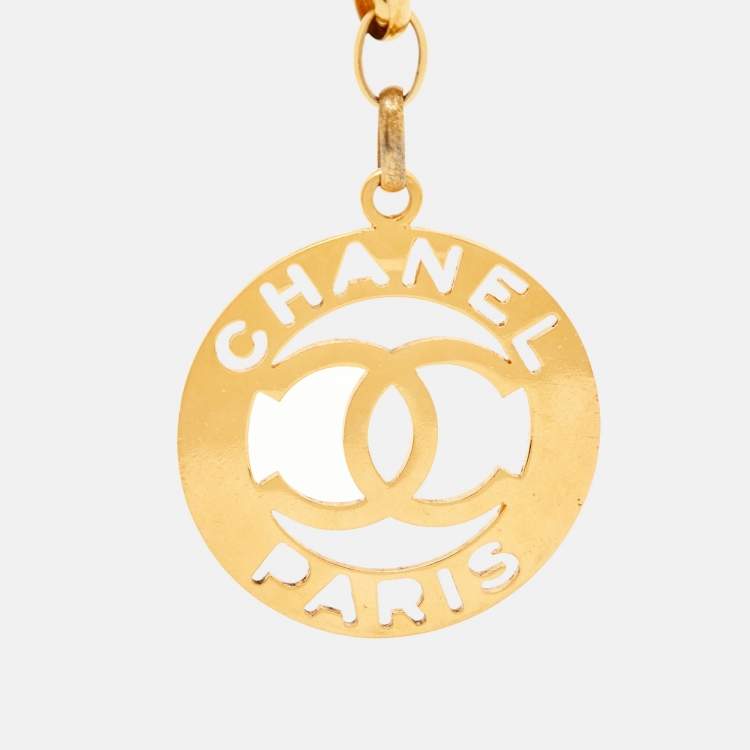 Pre Owned Chanel Vintage Gold Tone CC Logo Pendant Chain Belt