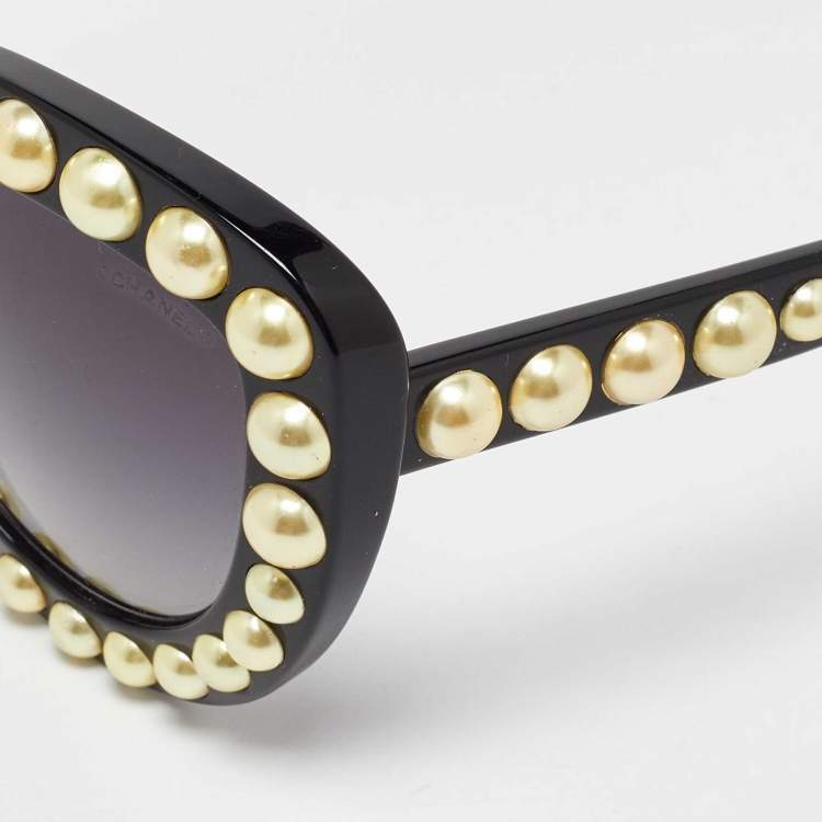 Pre Owned Chanel Black/Grey Gradient 71095 Faux Pearl Cat-Eye Sunglasses