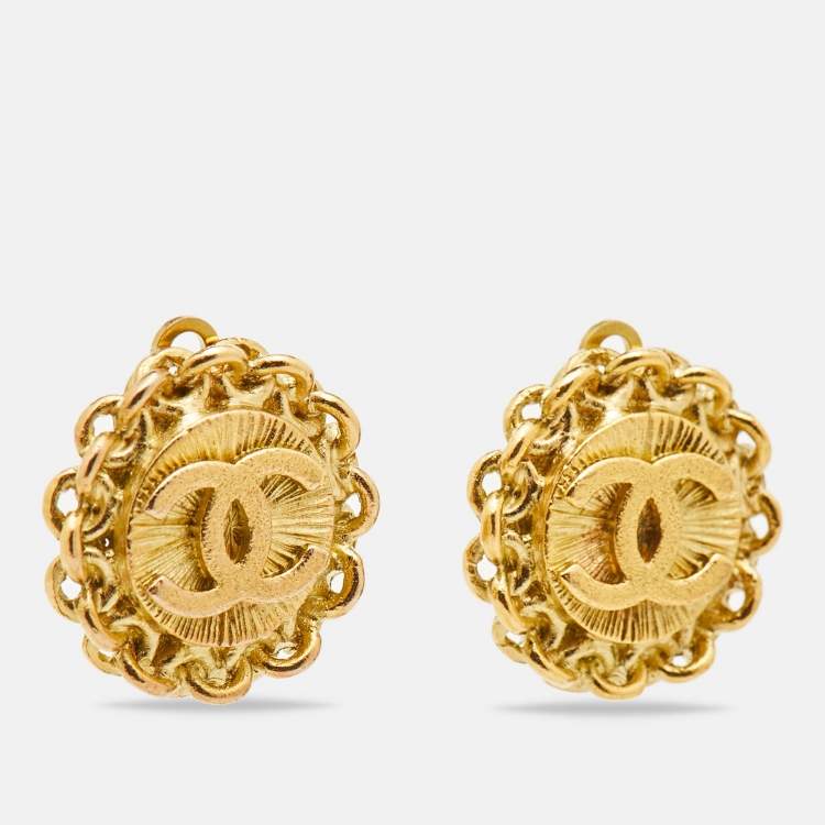 Pre Owned Chanel CC Gold Tone Clip On Earrings