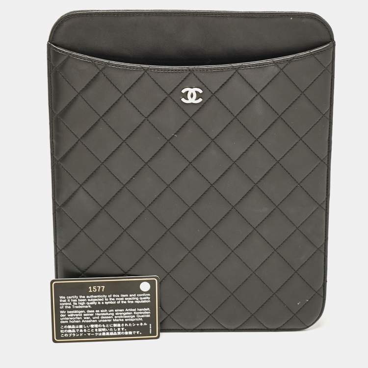 Pre Owned Chanel Black Quilted Leather CC iPad Case