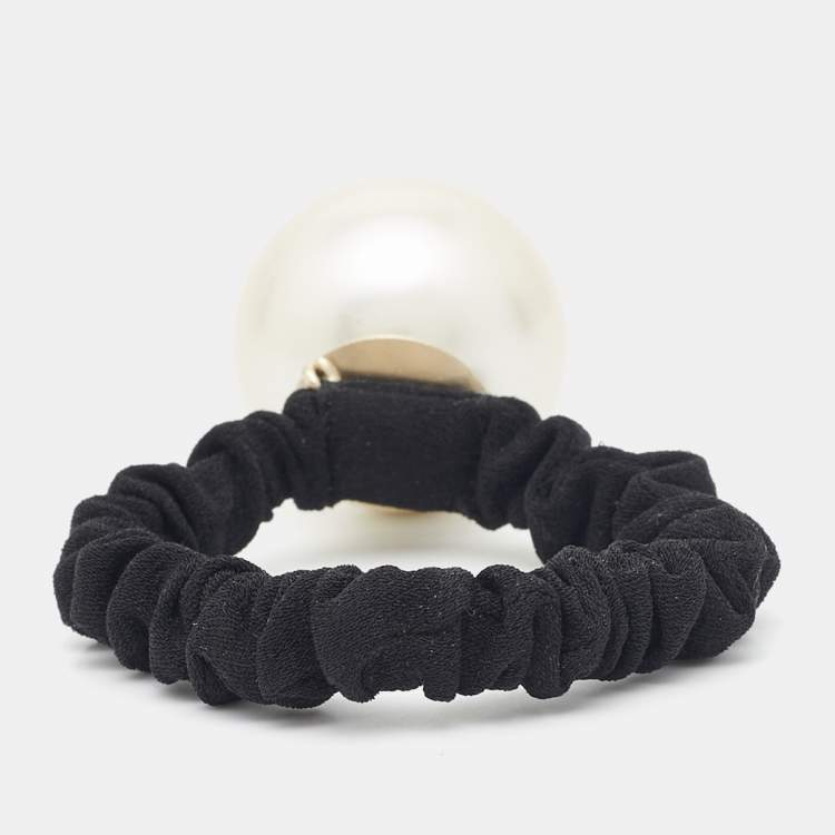 Pre Owned Chanel Black CC Faux Pearl Hair Tie