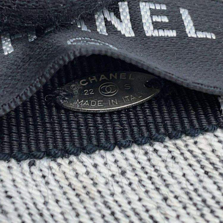 Pre Owned Chanel Gray Cotton CC Headband