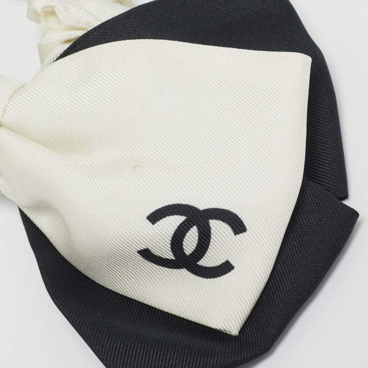 Pre Owned Chanel Black Silk Bow Scrunchie 