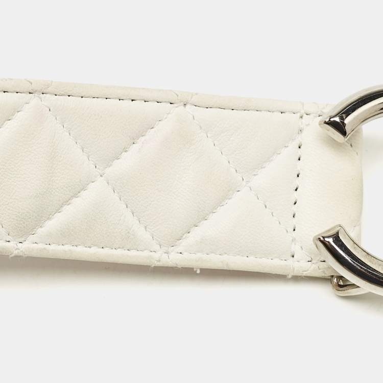 مملوكة مسبقًا Chanel White Quilted Leather CC Belt 85CM