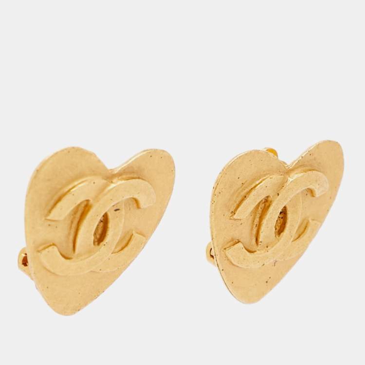 Pre Owned Chanel CC Heart Gold Tone Earrings