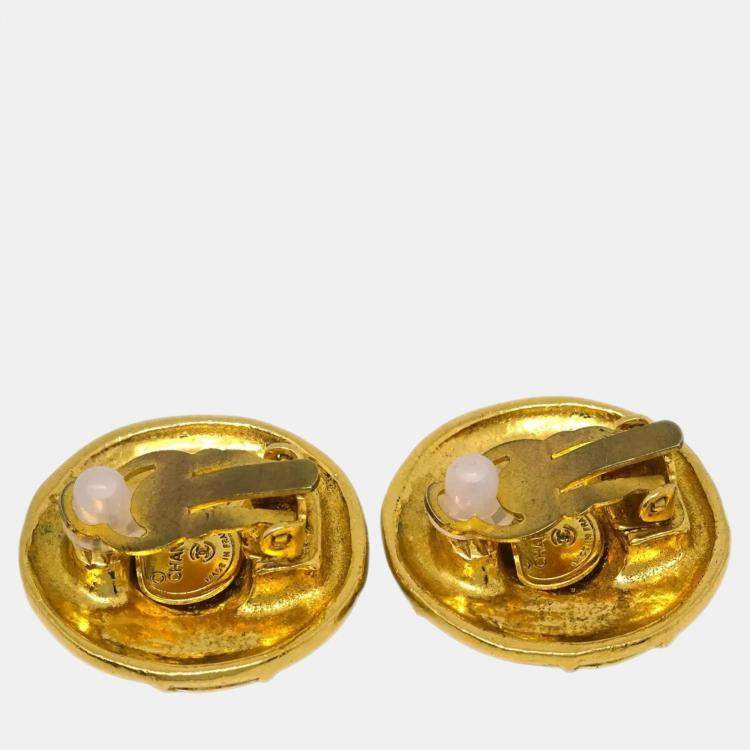 Pre Owned Chanel Button Clip-On Earrings 