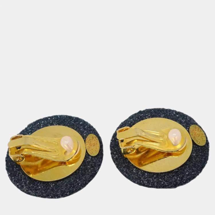 Pre Owned Chanel Gray Button Clip-On Earrings 