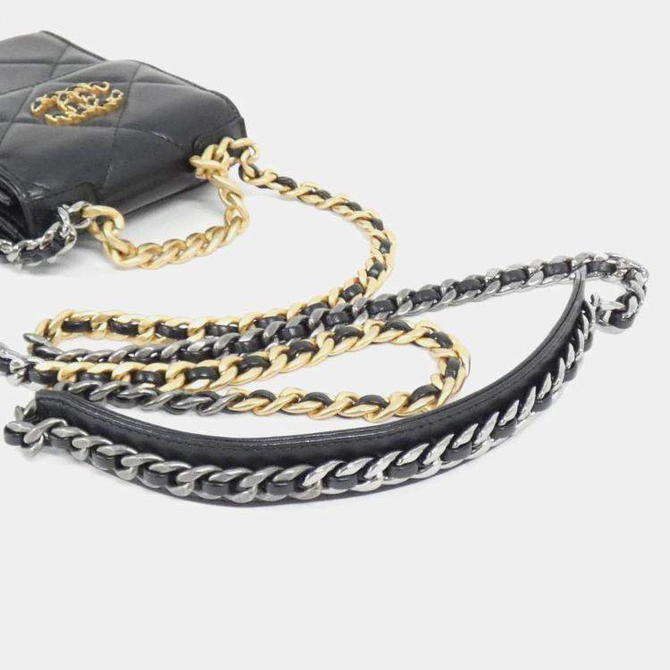 Pre Owned Chanel Black Leather 19 Phone Case Bag