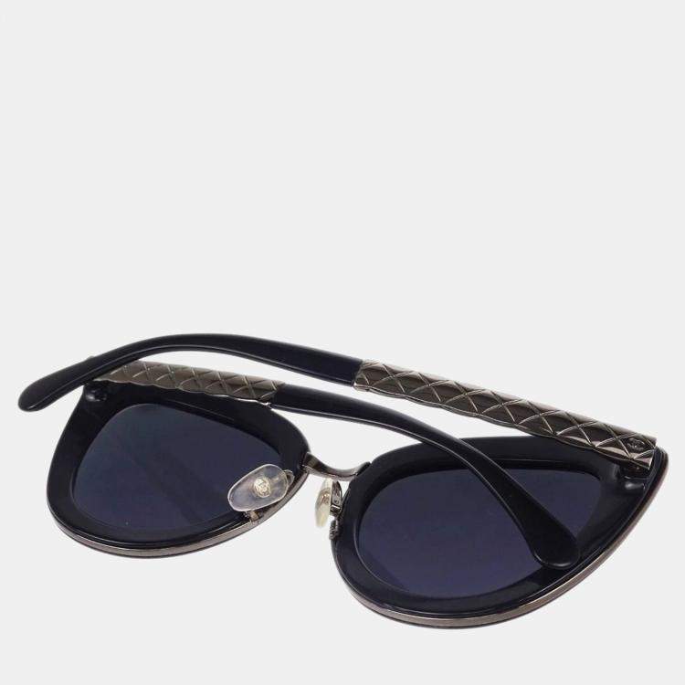 Pre Owned Chanel Blue Black Acetate Small Sunglasses 