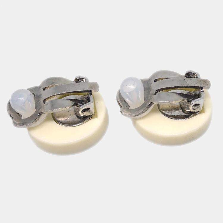 Pre Owned Chanel White Acrylic Clip-On Earrings 
