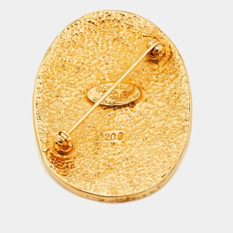 مملوكة مسبقًا Chanel CC Crown Motif Gold Tone Pin Brooch 