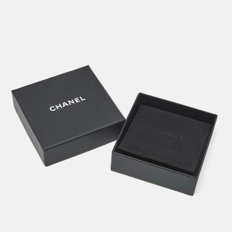 Pre Owned Chanel CC Gold Tone Brooch