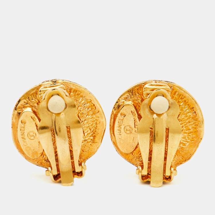 Pre Owned Chanel Faux Pearl Gold Tone Round Clip-on earirngs