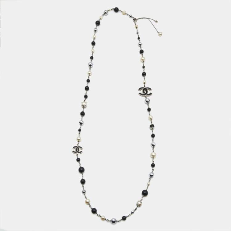 Pre Owned Chanel CC Faux Pearl Beads Enamel Silver Tone Station Necklace