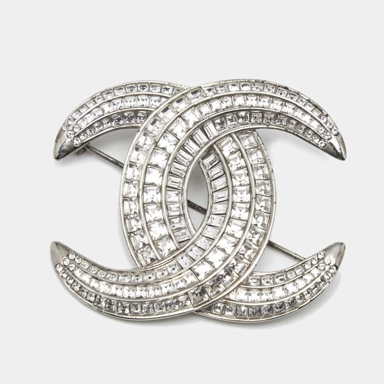 Pre Owned Chanel CC Crystals Silver Tone Brooch