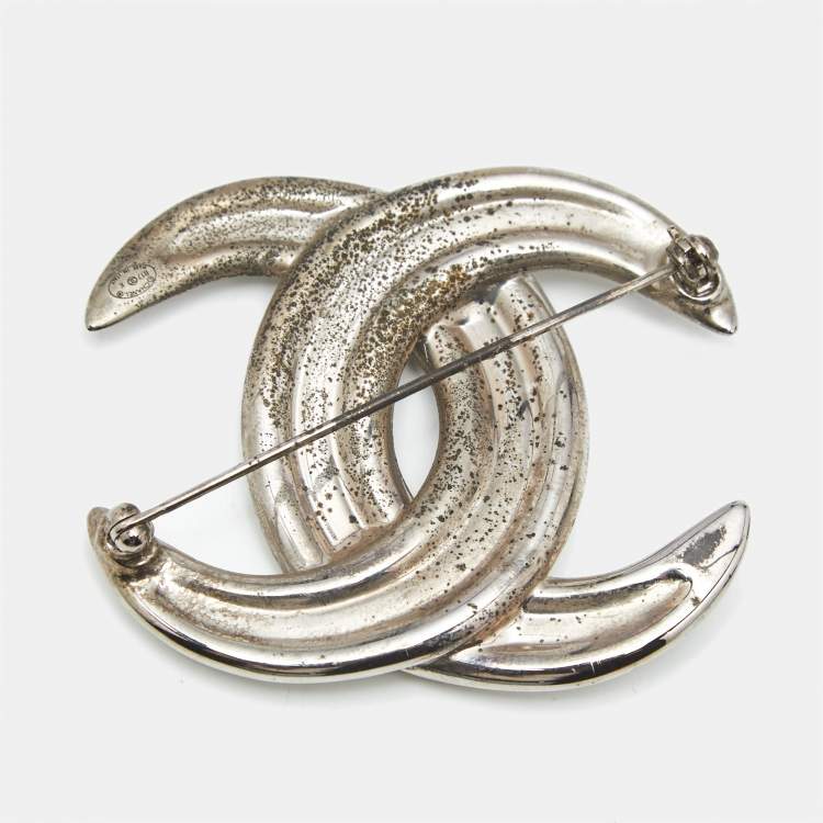 Pre Owned Chanel CC Crystals Silver Tone Brooch