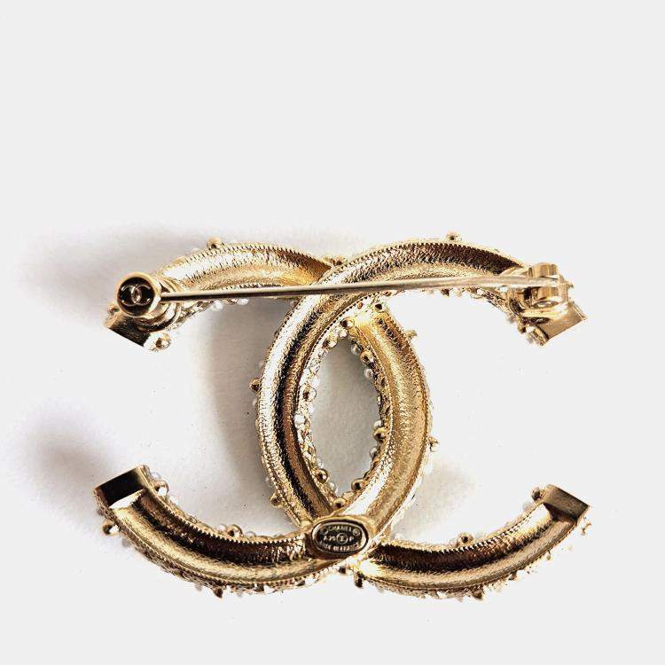 Pre Owned Chanel Gold Tone CC Crystal/Pearl Embellished Brooch