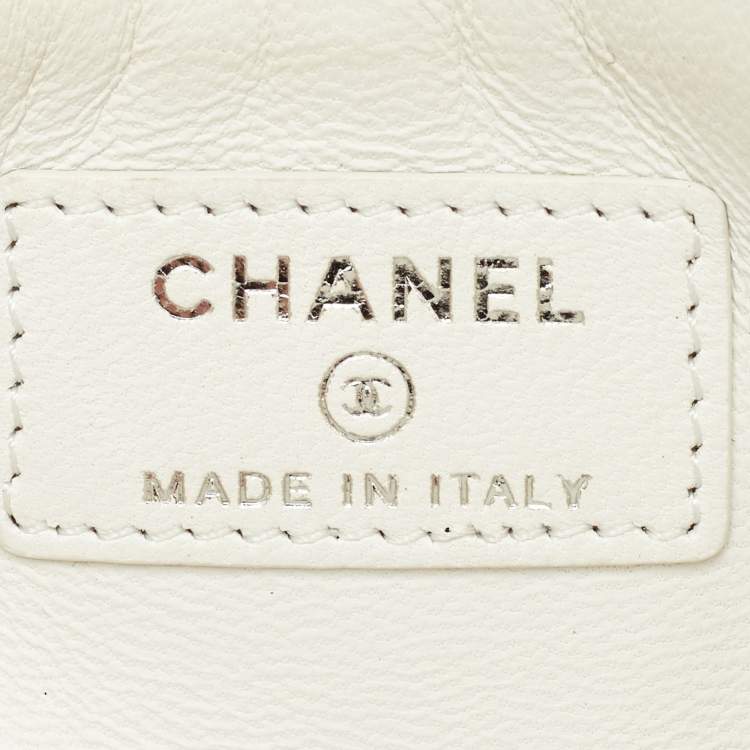 Pre Owned حافظة هاتف شانيل قماش مبطن مبطن أبيض