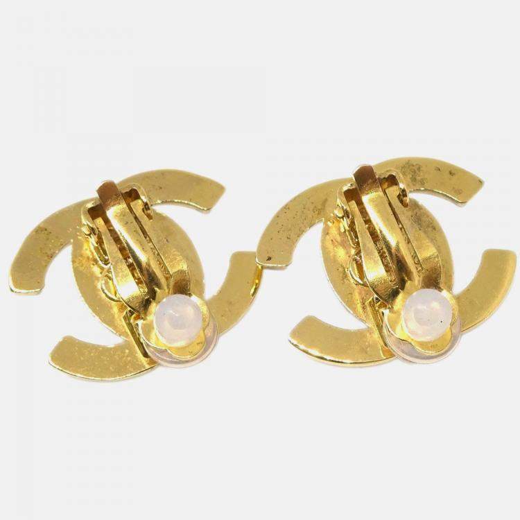 Pre Owned Chanel CC Turnlock Earrings Clip-On Gold