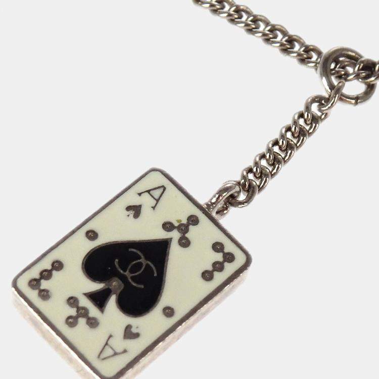 مملوكة مسبقًا Chanel Silver Chain CC Trump Bracelet
