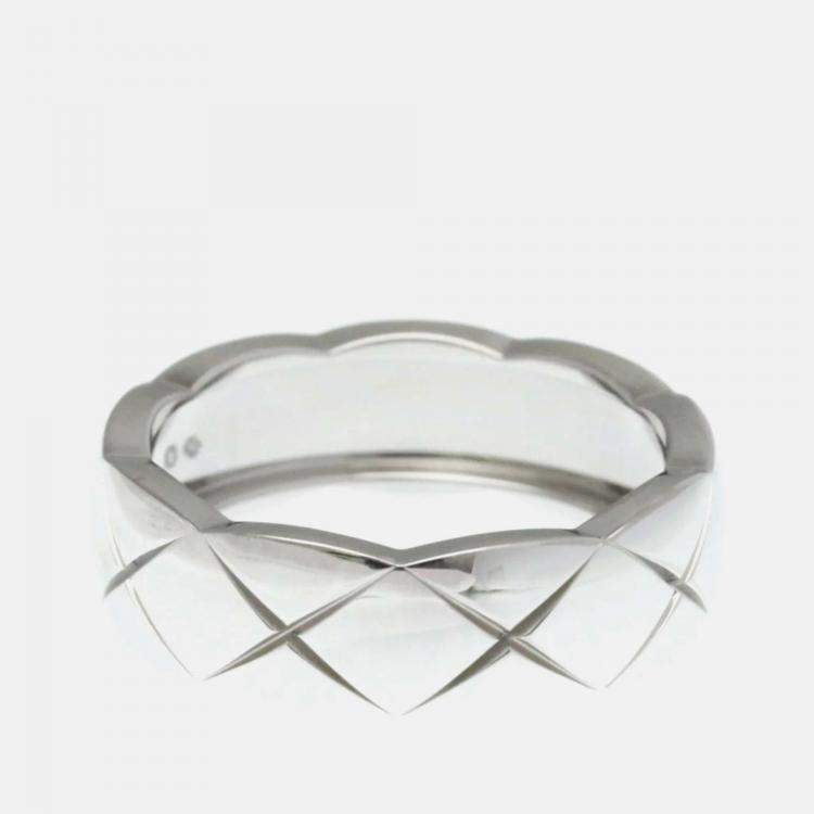 Pre Owned Chanel Coco Crush Medium 18K White Gold Band Ring EU 57