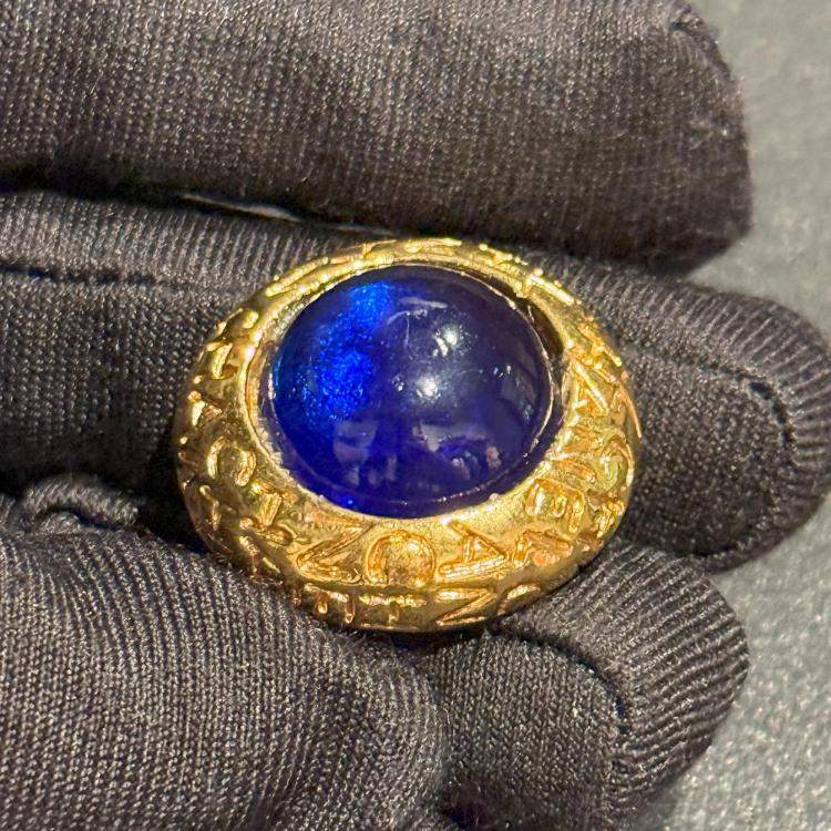 Pre Owned Chanel Vintage Blue and Gold Clip On Earrings
