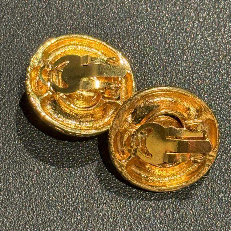 Pre Owned Chanel Vintage Blue and Gold Clip On Earrings