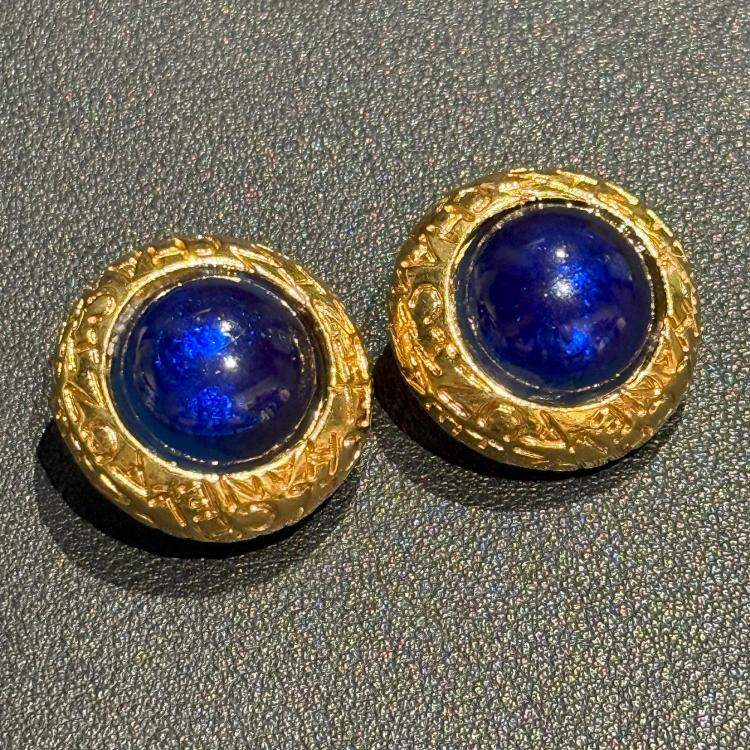 Pre Owned Chanel Vintage Blue and Gold Clip On Earrings