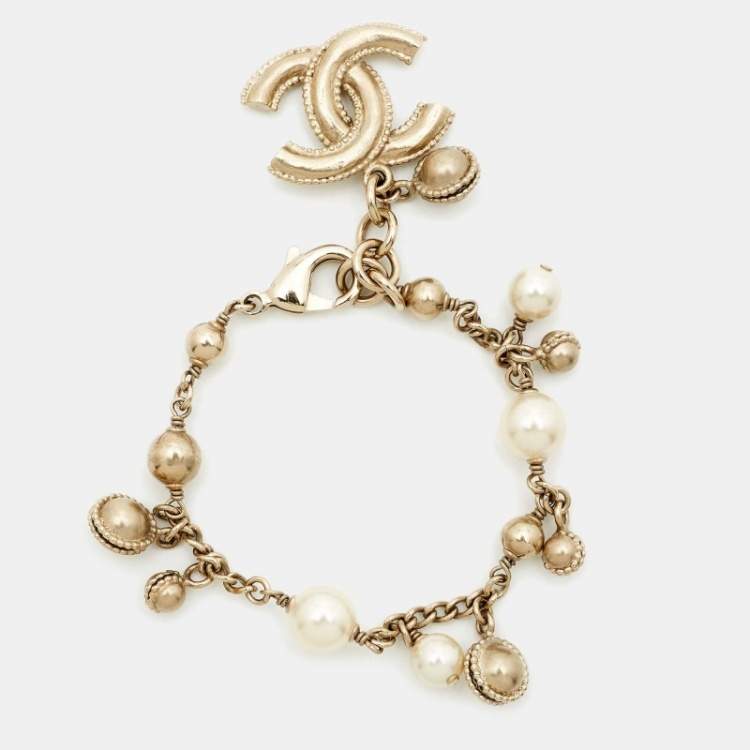 Pre Owned Chanel  CC Faux Pearl Gold Tone Ankle Bracelet