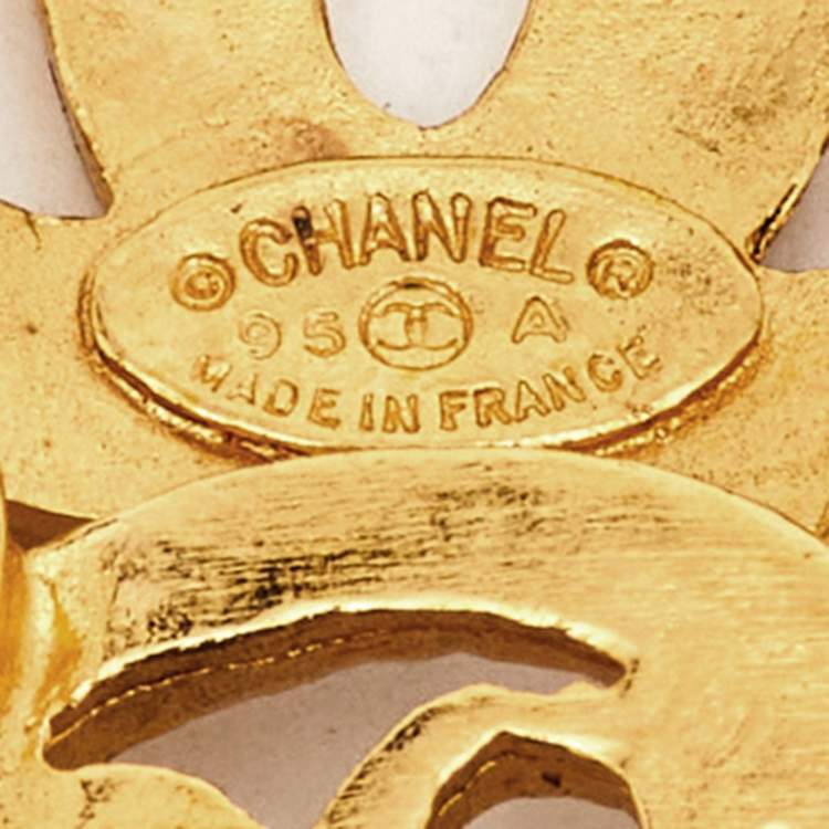 Pre Owned Chanel CC Round Openwork Gold Tone Pin Brooch 