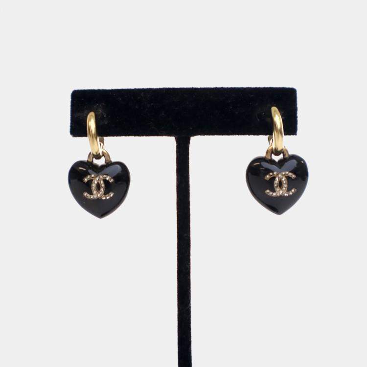 مملوكة مسبقًا Chanel CC Heart Crystal Drop Earrings 