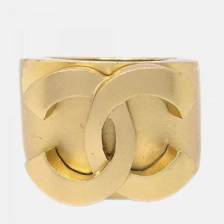 Pre Owned Chanel Gold Plated Ring 