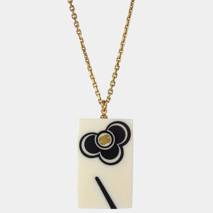 Pre Owned Chanel Rectangle Chain Necklace Pendant Gold White