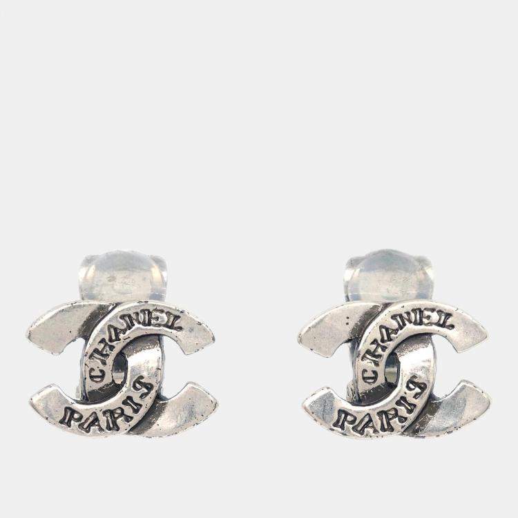 Pre Owned Chanel CC Earrings Clip-On Silver