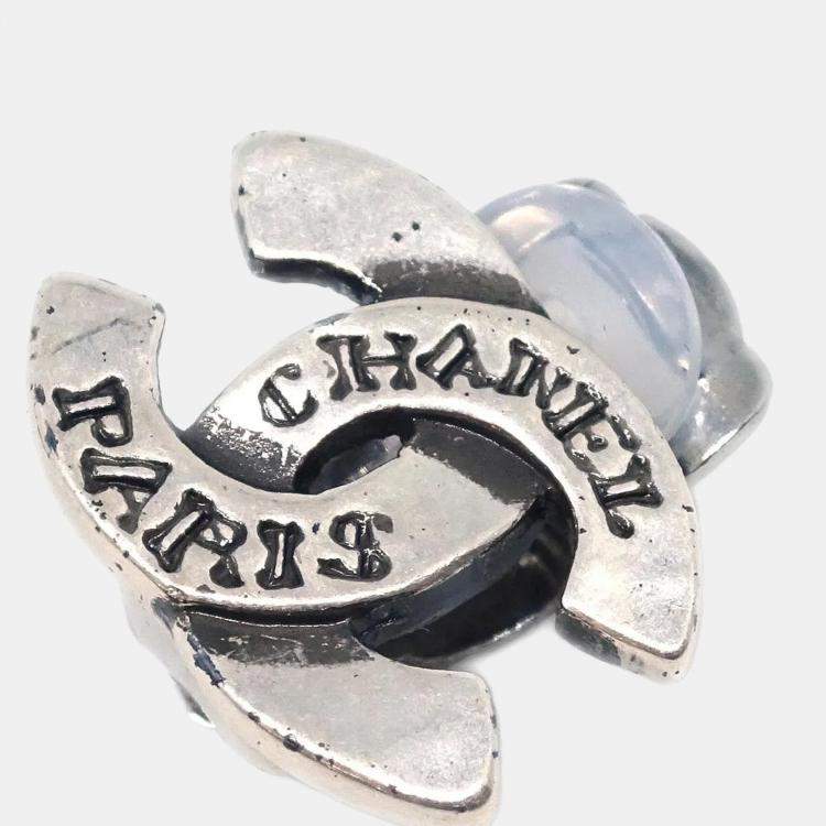 Pre Owned Chanel CC Earrings Clip-On Silver