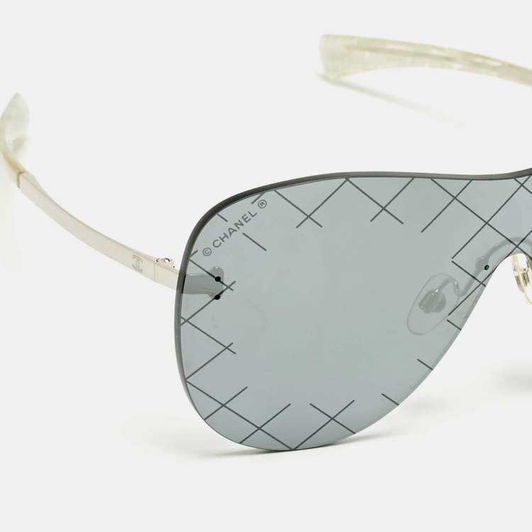Pre Owned نظارة شمسية شانيل 71158 داكنة رمادية/معكوسة شيلد ران أواي