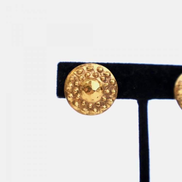 Pre Owned Chanel Vintage Studded Clip On Earrings