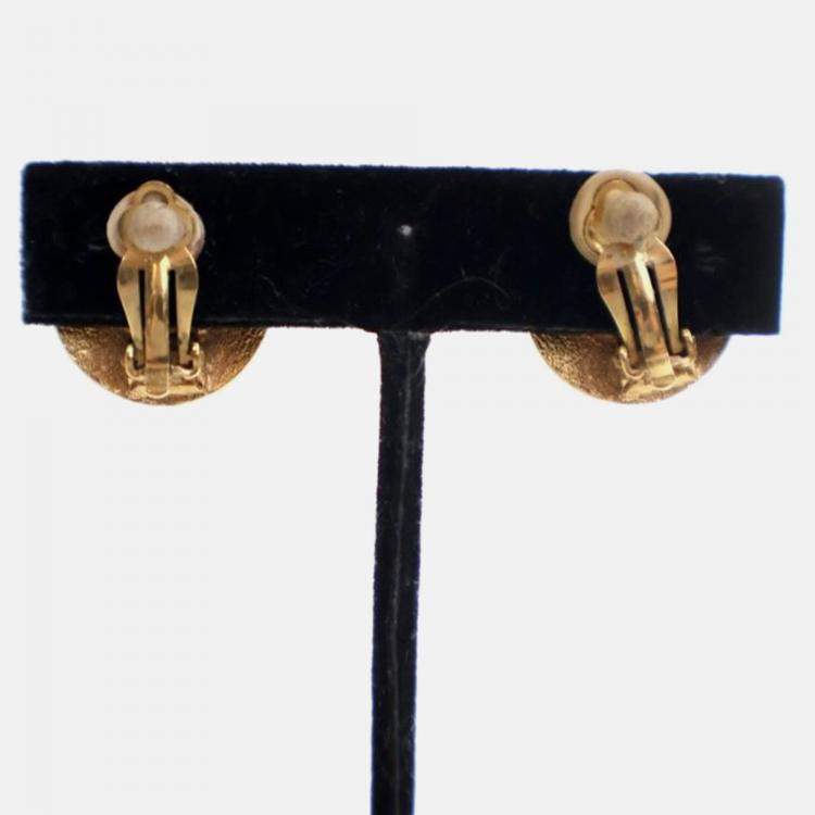 Pre Owned Chanel Vintage Studded Clip On Earrings