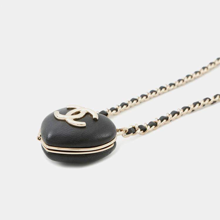 Pre Owned Chanel CC Logo Mirror Black Lambskin Necklace 