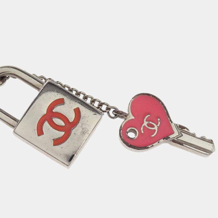 Pre Owned Chanel Padlock Key Pendant Necklace Silver Pink