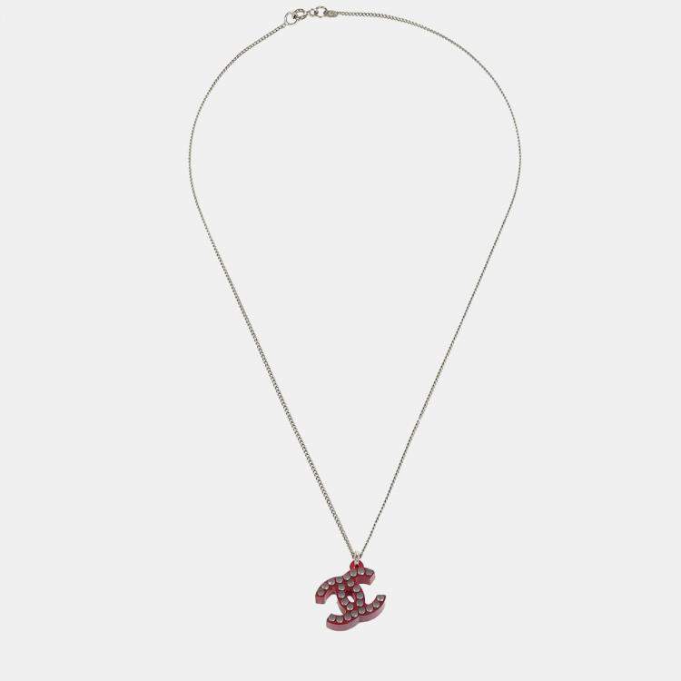 Pre Owned Chanel CC Acrylic Silver Red Chain Pendant Necklace