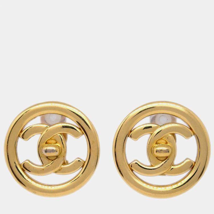 Pre Owned Chanel CC Turnlock Button Earrings Gold Clip-On