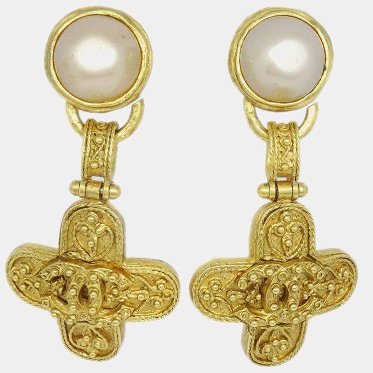 Pre Owned Chanel Artificial Pearl Dangle Earrings Clip-On Gold