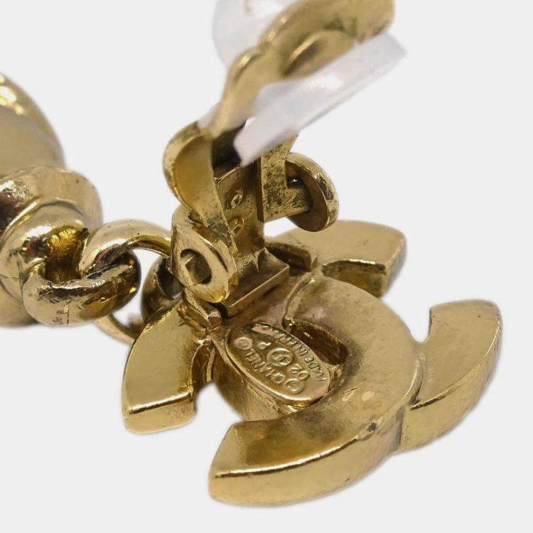 Pre Owned Chanel Dangle Earrings Clip-On Gold 02P