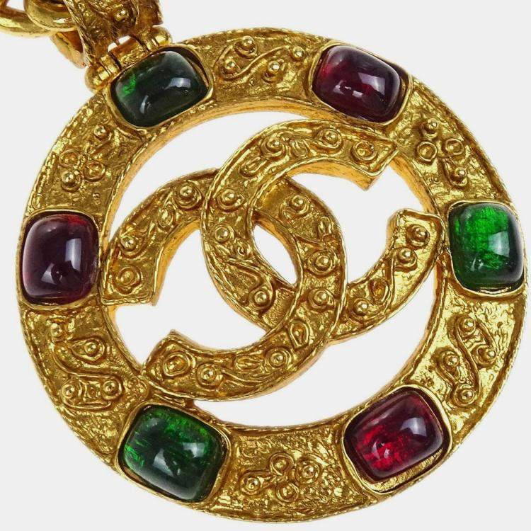 Pre Owned Chanel Gripoix Gold Chain Pendant Necklace Medallion 94A