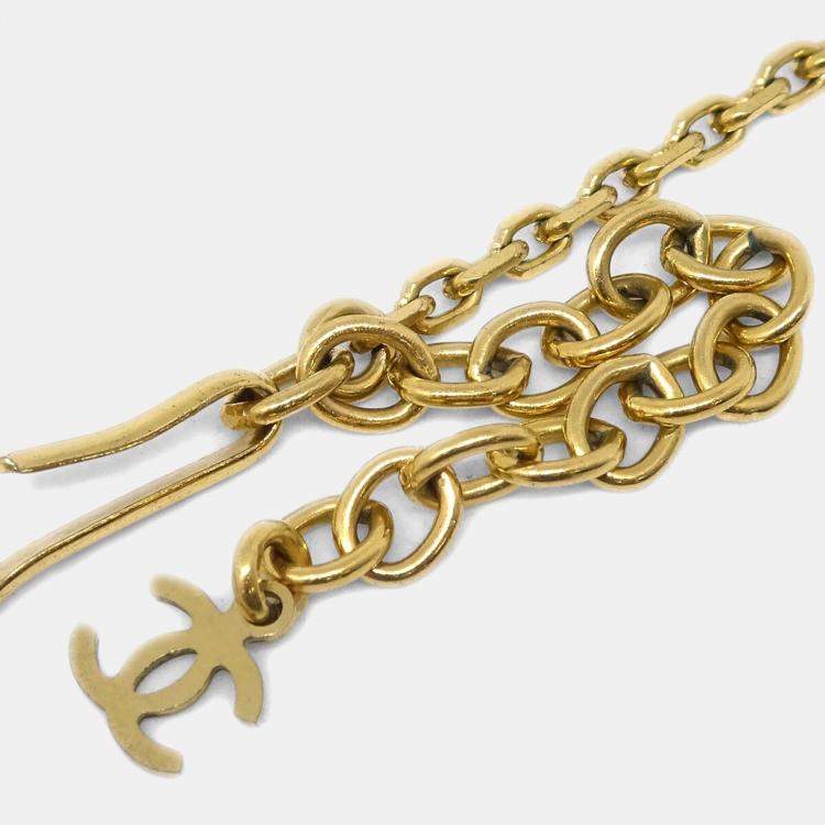 Pre Owned Chanel Pendant Necklace Gold White