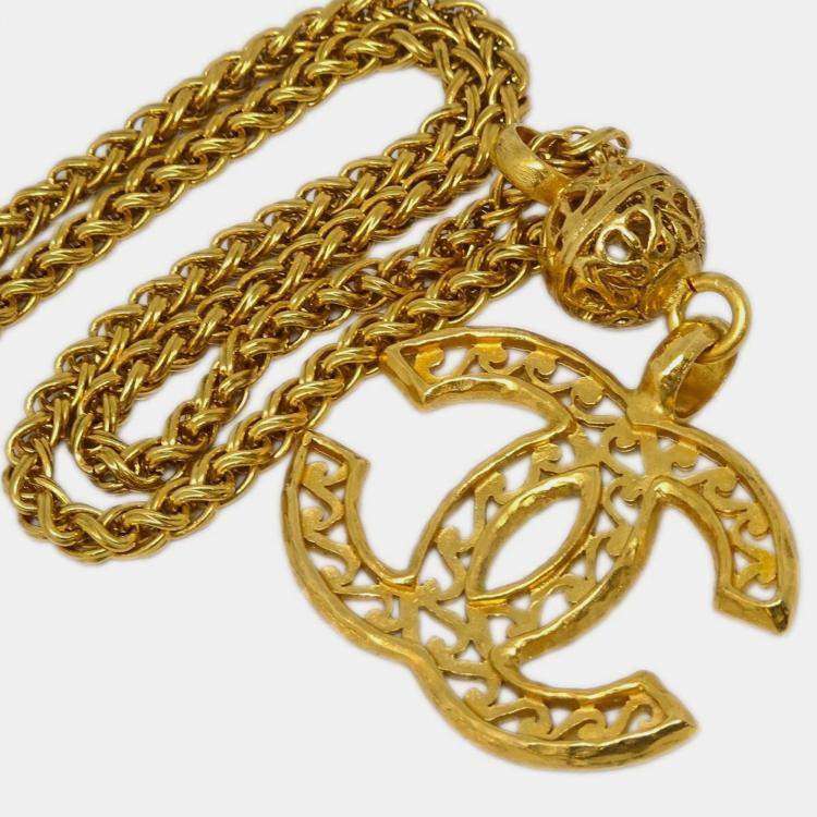 Pre Owned Chanel Gold CC Chain Pendant Necklace