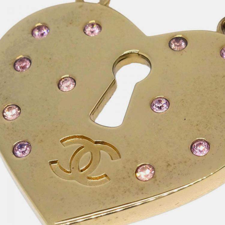 Pre Owned Chanel Heart Rhinestone Brooch Gold