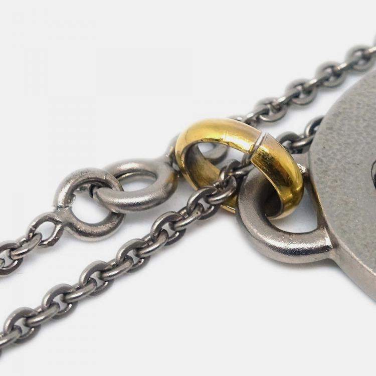 Pre Owned Chanel Medallion Pendant Necklace Silver